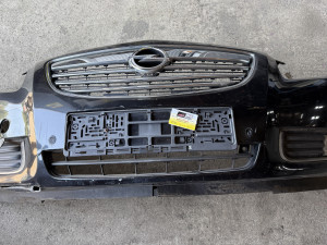 Prednji branik Opel Insignia 2010