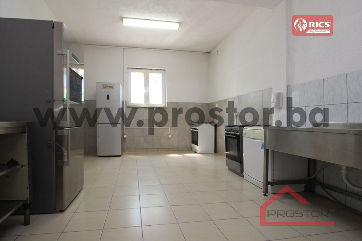 PROSTOR izdaje: Poslovni prostor, 104m2, Otoka 7