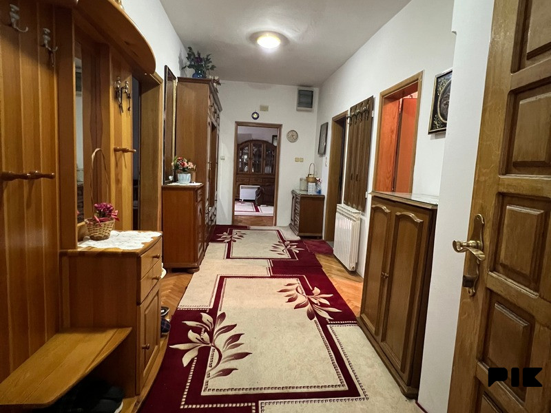 Kuća sa okućnicom Hadžići centar 11
