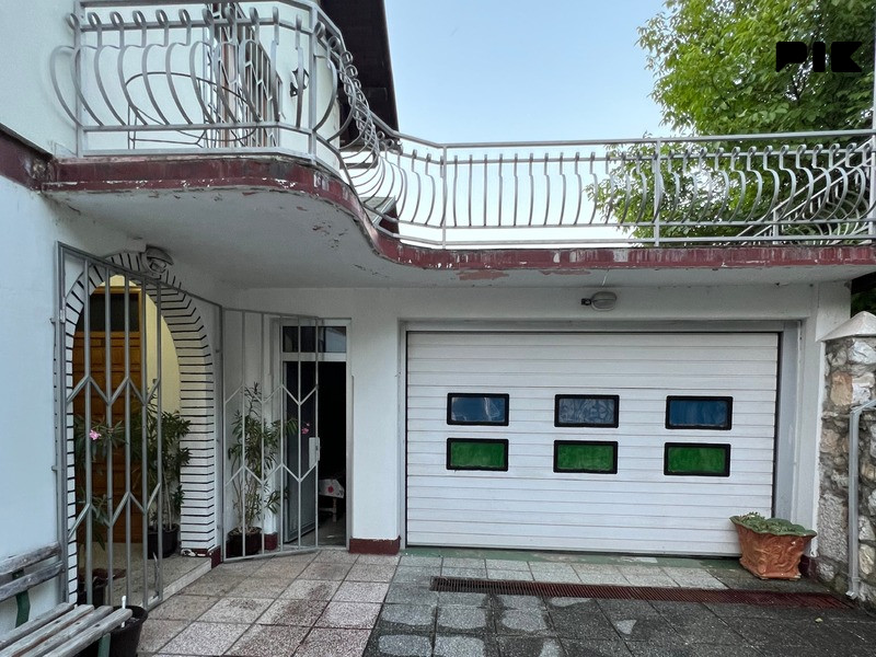 Kuća sa okućnicom Hadžići centar 8