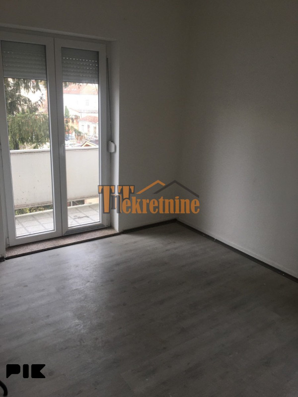 Kancelarijski prostor 80 m2 - Centar 5