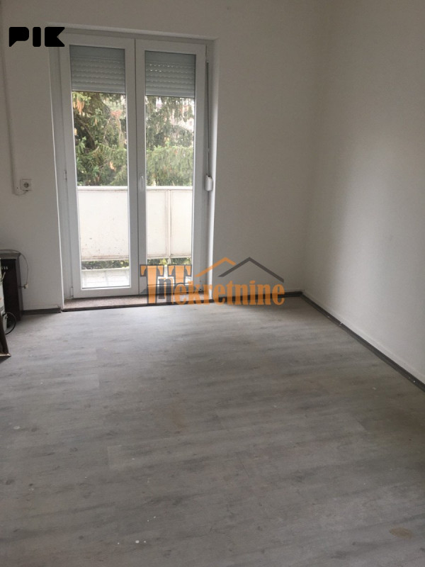 Kancelarijski prostor 80 m2 - Centar 4