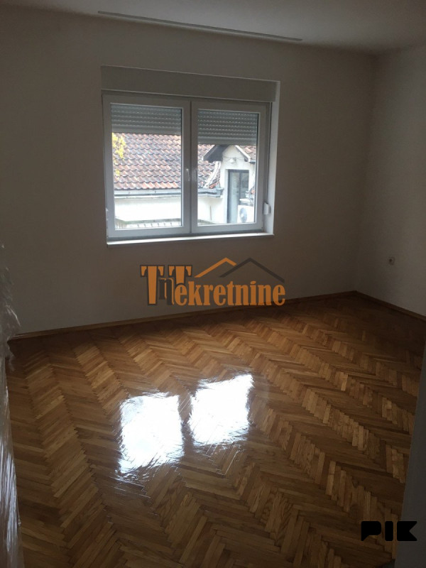 Kancelarijski prostor 80 m2 - Centar 2