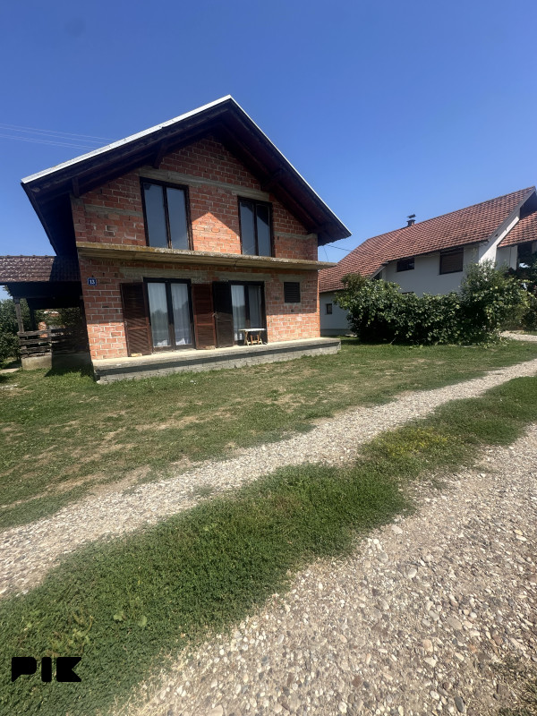 Porodična kuća- Liskovac, Gradiška 2