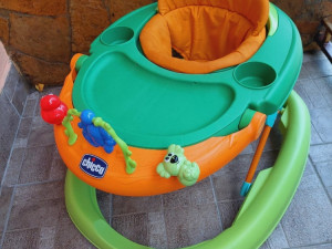 HODALICA  za bebe GURALICA CHICCO  top stanje