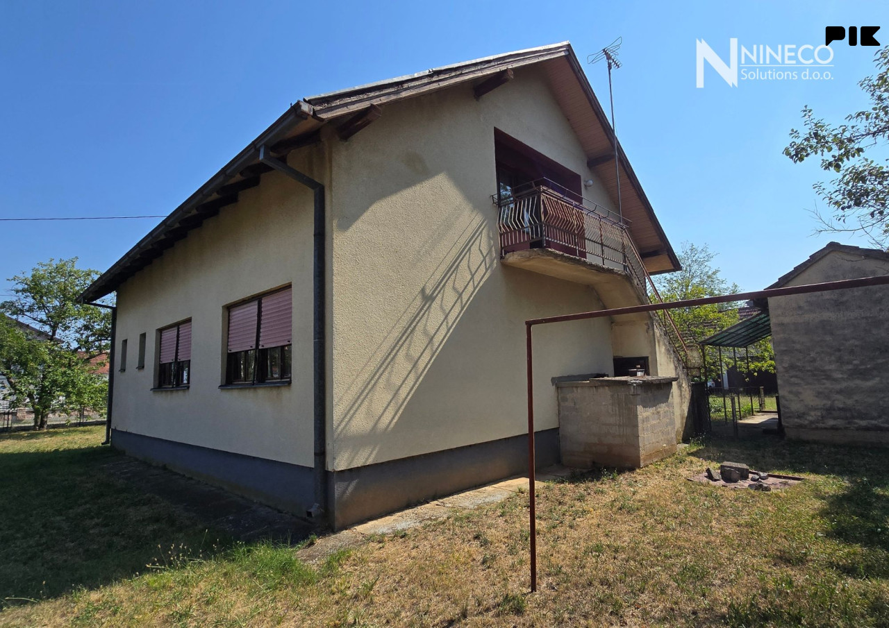 KUĆA SA POMOĆNIM OBJEKTIMA - ALEKSANDROVAC - 164 m2 3