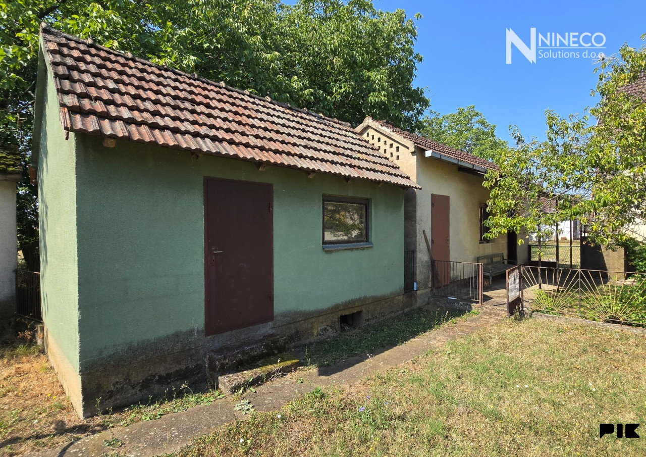 KUĆA SA POMOĆNIM OBJEKTIMA - ALEKSANDROVAC - 164 m2 6