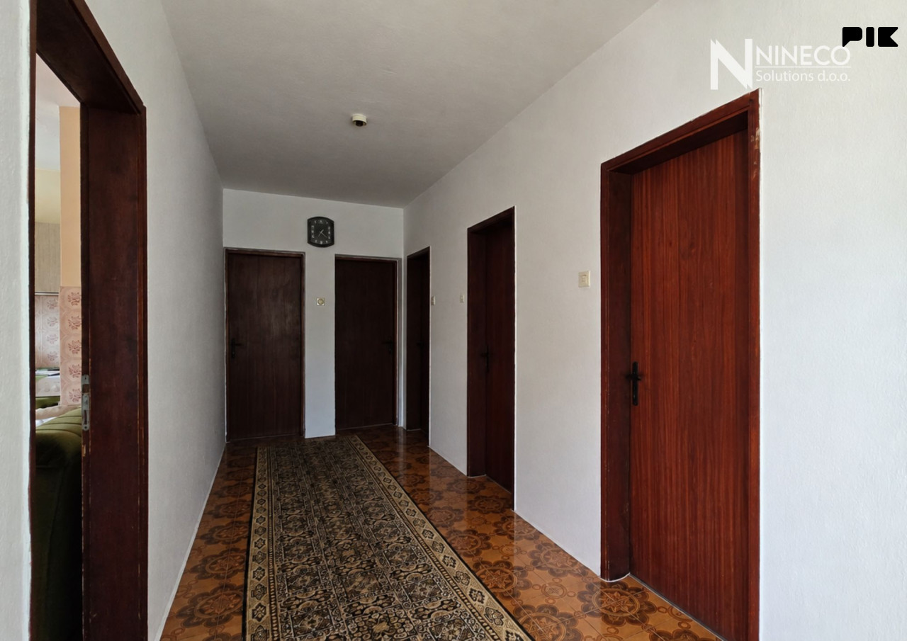 KUĆA SA POMOĆNIM OBJEKTIMA - ALEKSANDROVAC - 164 m2 9
