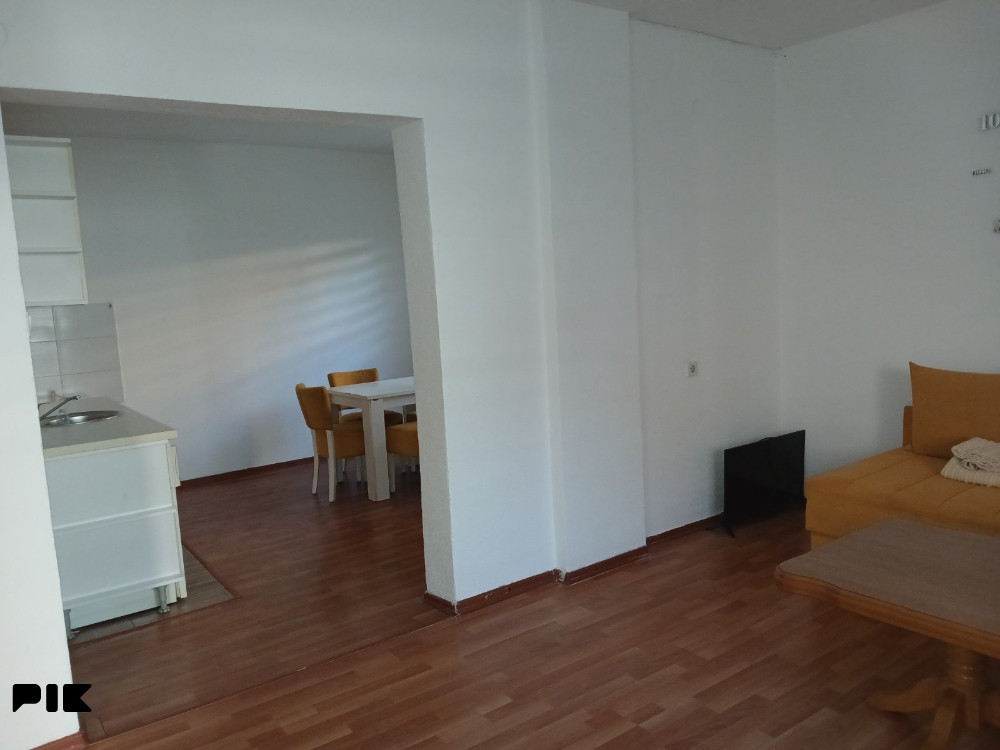 Stanovi i apartmani Visoko, izdaje se stan u centru grada Visoko 2