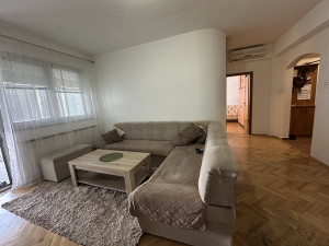 Stan 74 m2- centar Gradiške photo 2