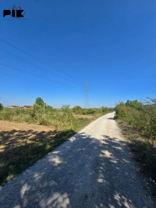Medeno polje- Vrbanja, plac od 3600m2 2