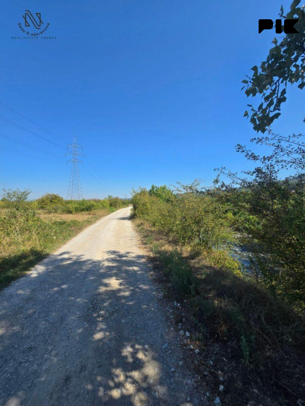 Medeno polje- Vrbanja, plac od 3600m2 3