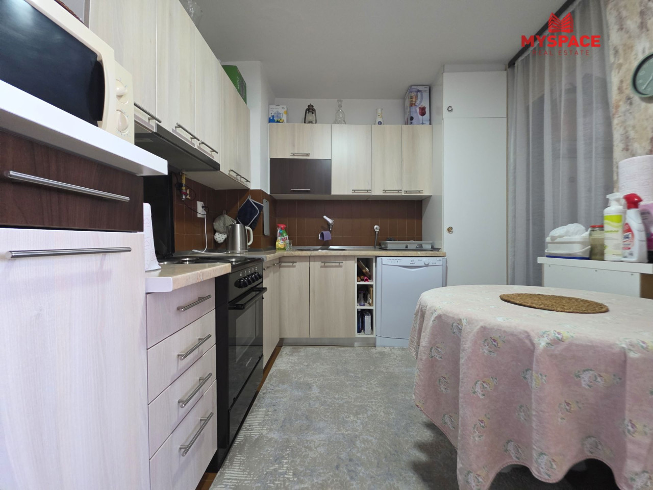 MY SPACE/ Stan/ Breka/ Ismeta Mujezinovica/ 67 m2 7