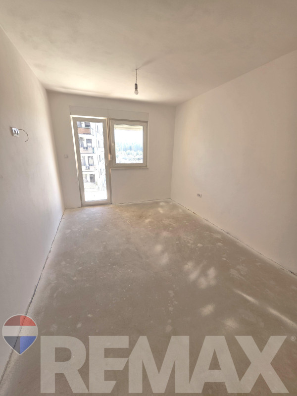 PRODAJA TROSOBNOG STANA- 73,15m2-uskoro useljiv -Budžak -Lazarevo 5