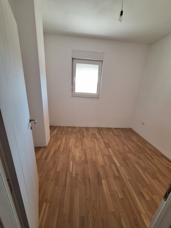 PRODAJA , TROSOBAN STAN  50,61m2-Budžak-Lazarevo 7