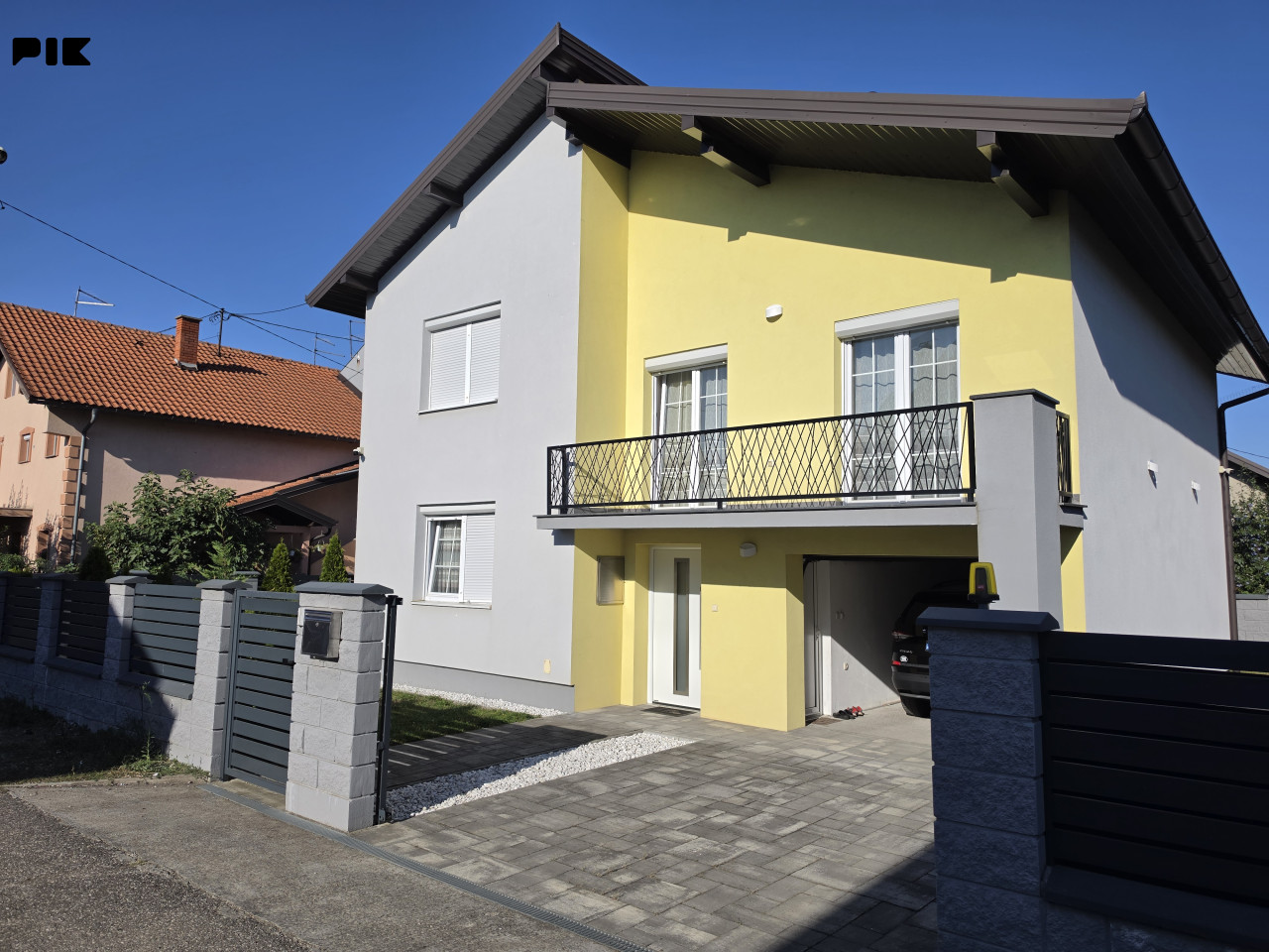 MODERNA PORODIČNA KUĆA U GLUHAKOVCU, BRČKO