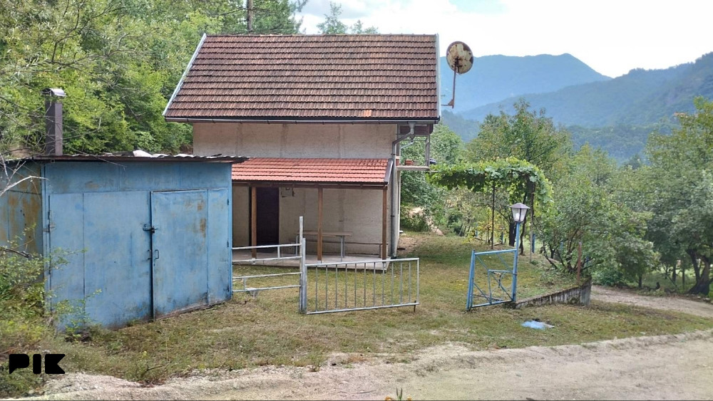 Vikendica u Lađanici (Glavatičevo) 2