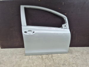 Prednja desna vrata Toyota Yaris 2006-2013 god