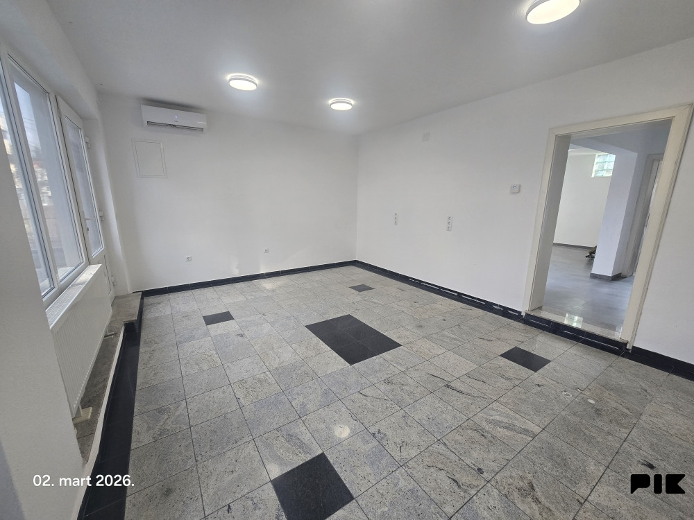 Poslovni prostor Bihać 3