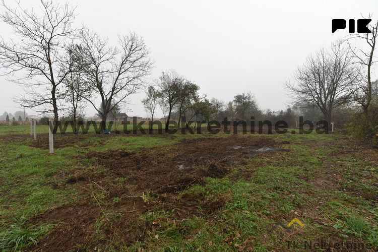ŽIVINICE-STRAŠANJ - Kvalitetna zemljišna parcela 1778 m2 9