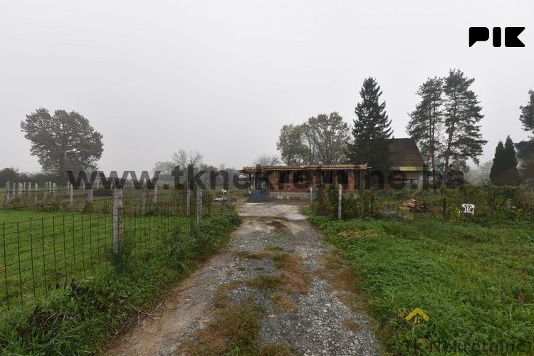 ŽIVINICE-STRAŠANJ - Kvalitetna zemljišna parcela 1778 m2 14