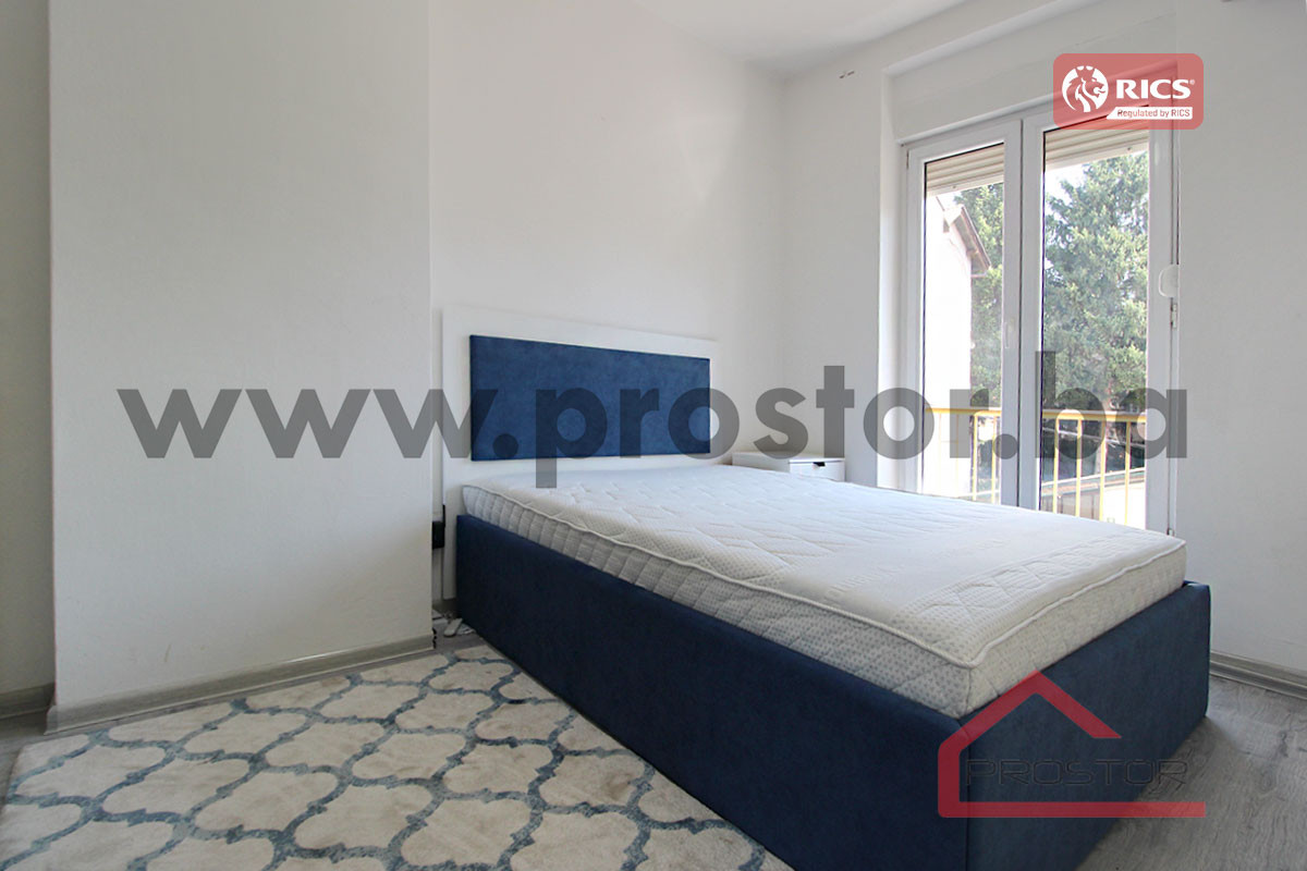 PROSTOR izdaje: Trosoban stan, 64m2, Marijin Dvor 5