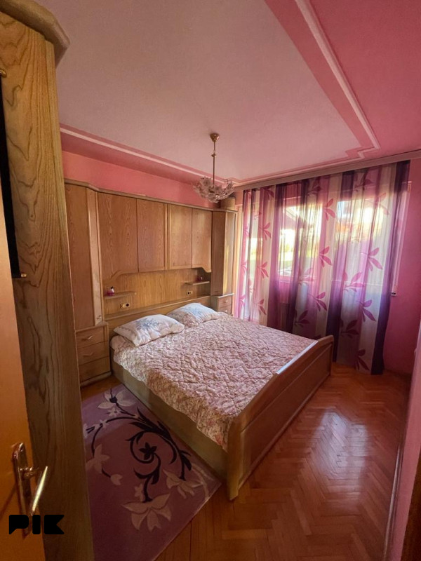 Kuća sa poslovnim prostorom u blizini Tuzle 7