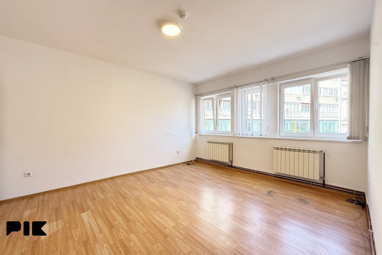 Kancelarijski prostor kod zgrade Općinskog suda, Centar 4