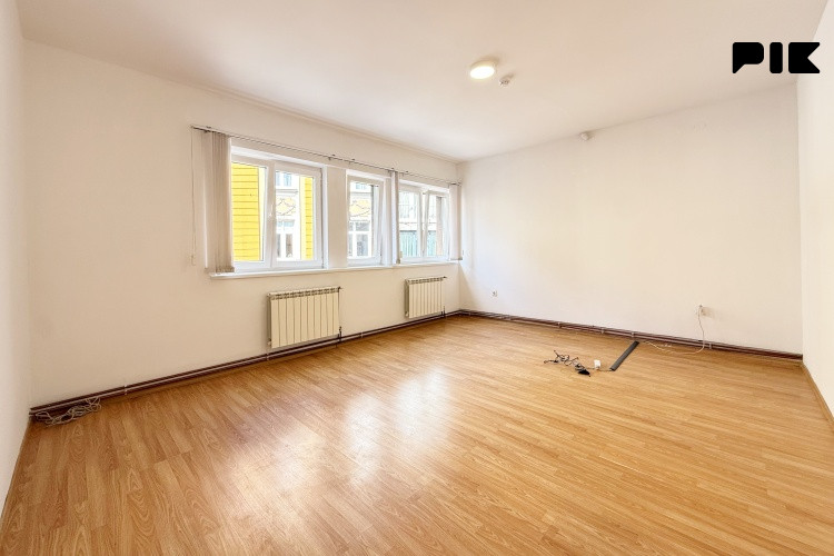 Kancelarijski prostor kod zgrade Općinskog suda, Centar 7