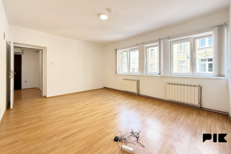 Kancelarijski prostor kod zgrade Općinskog suda, Centar 8