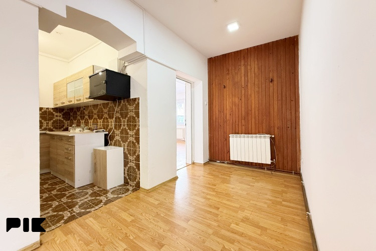 Kancelarijski prostor kod zgrade Općinskog suda, Centar 9
