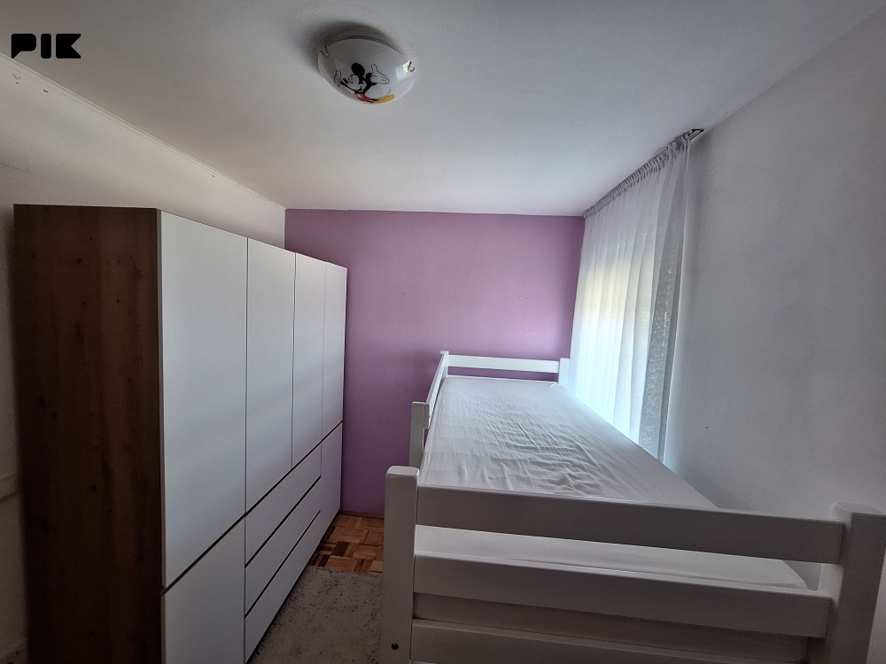 Namješten stan na keju 40m2 7
