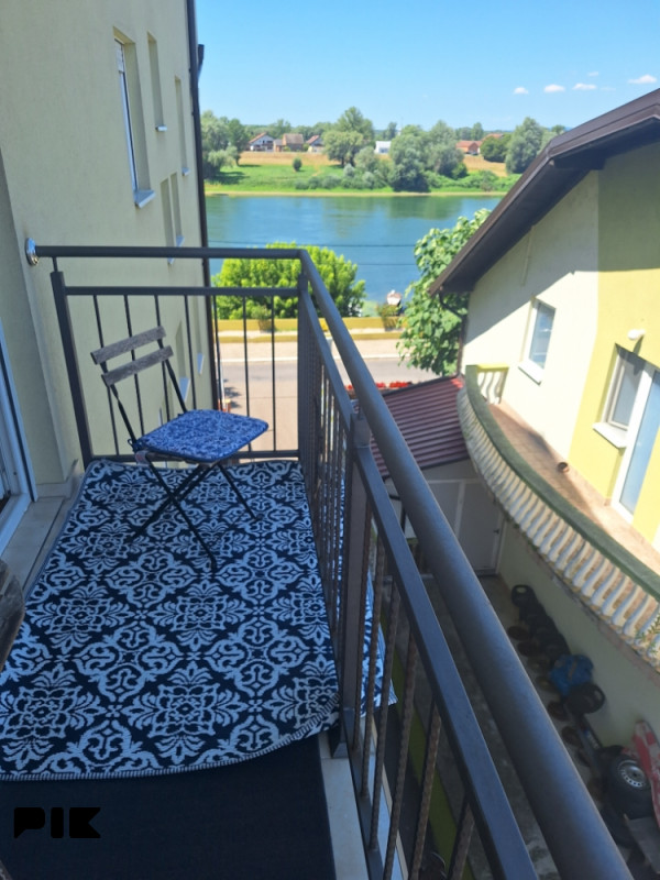 Namješten stan na keju 40m2 5