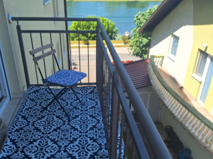 Namješten stan na keju 40m2, sa privatnim garažnim mjestom photo 5