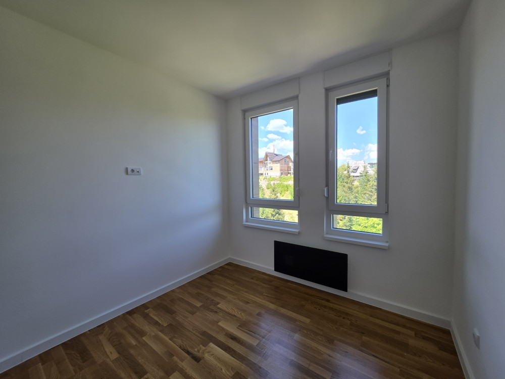 Trosoban nov apartman prodaja Trebević 13