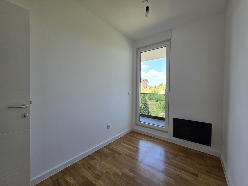 Trosoban nov apartman prodaja Trebević 10