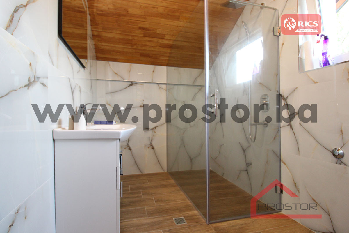PROSTOR izdaje: Stambeno-poslovni objekat, Istočno Sarajevo 13