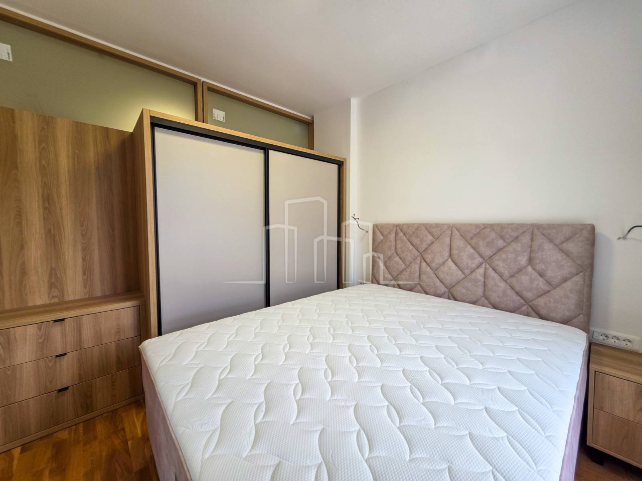 Apartman sa dvije spavaće sobe, skijašnicom i garažom  Jahorina 10