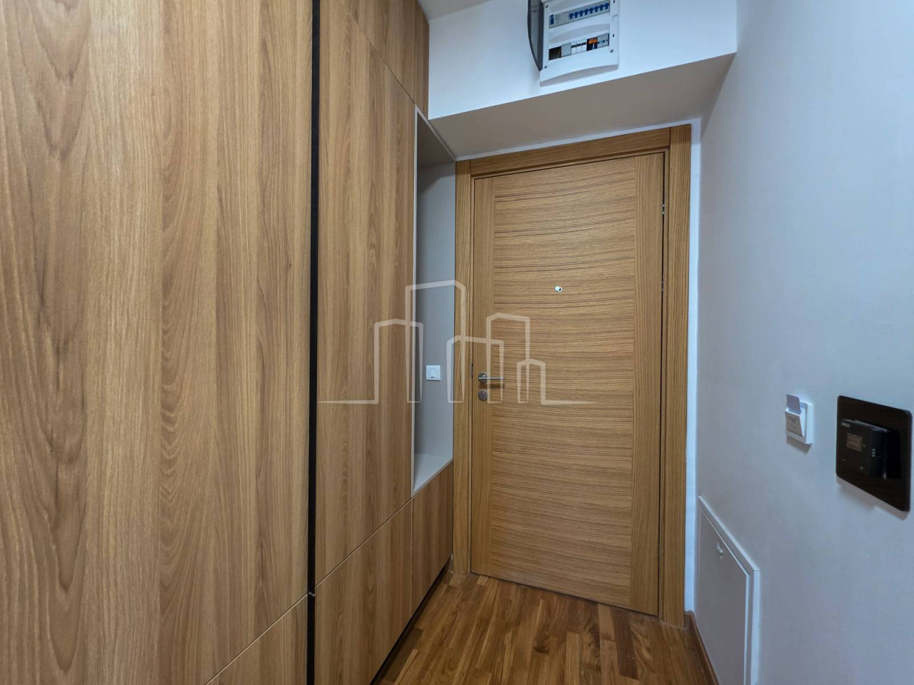 Apartman sa dvije spavaće sobe, skijašnicom i garažom  Jahorina 13