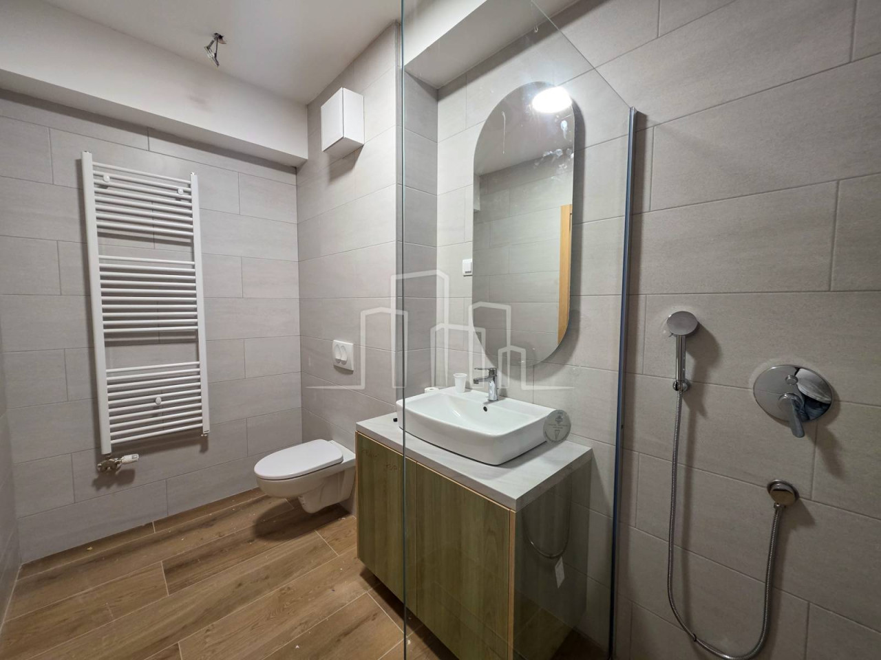Apartman sa dvije spavaće sobe, skijašnicom i garažom  Jahorina 15
