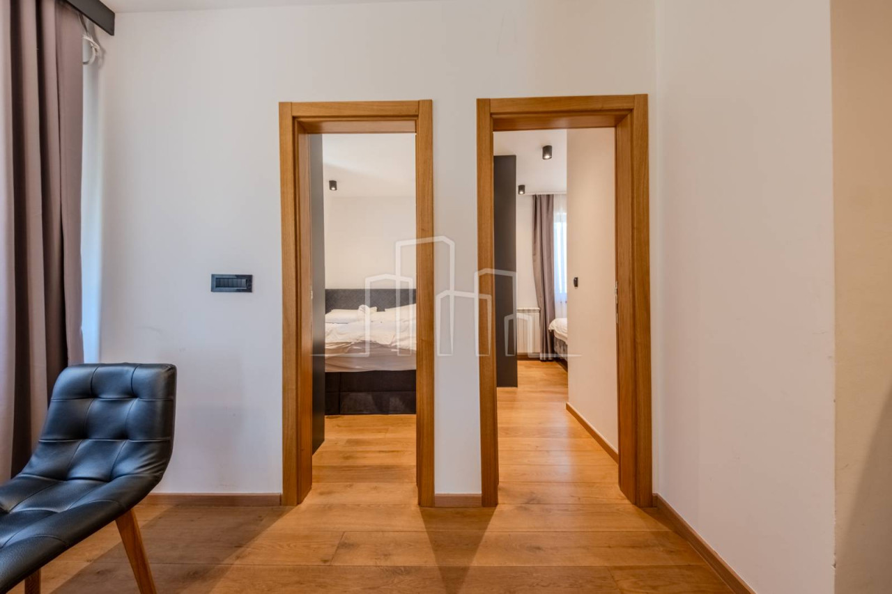 JAHORINA  DVOSJED  Penthouse apartman 49m2  2 spavaće sobe 10