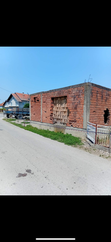 Prodaje se kuca u Janji 3