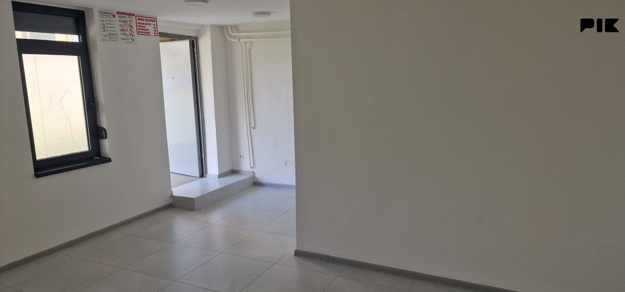 Poslovni prostor Lukavac 106.5m2 5