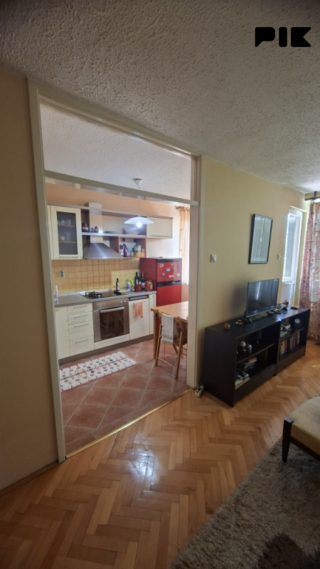 Stanovi i apartmani Zenica 9