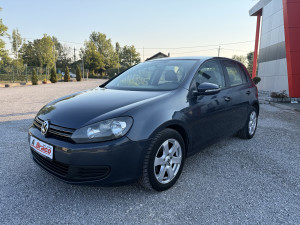 VOLKSWAGEN GOLF VI 1.6TDI 77kW EXTRA STANJE