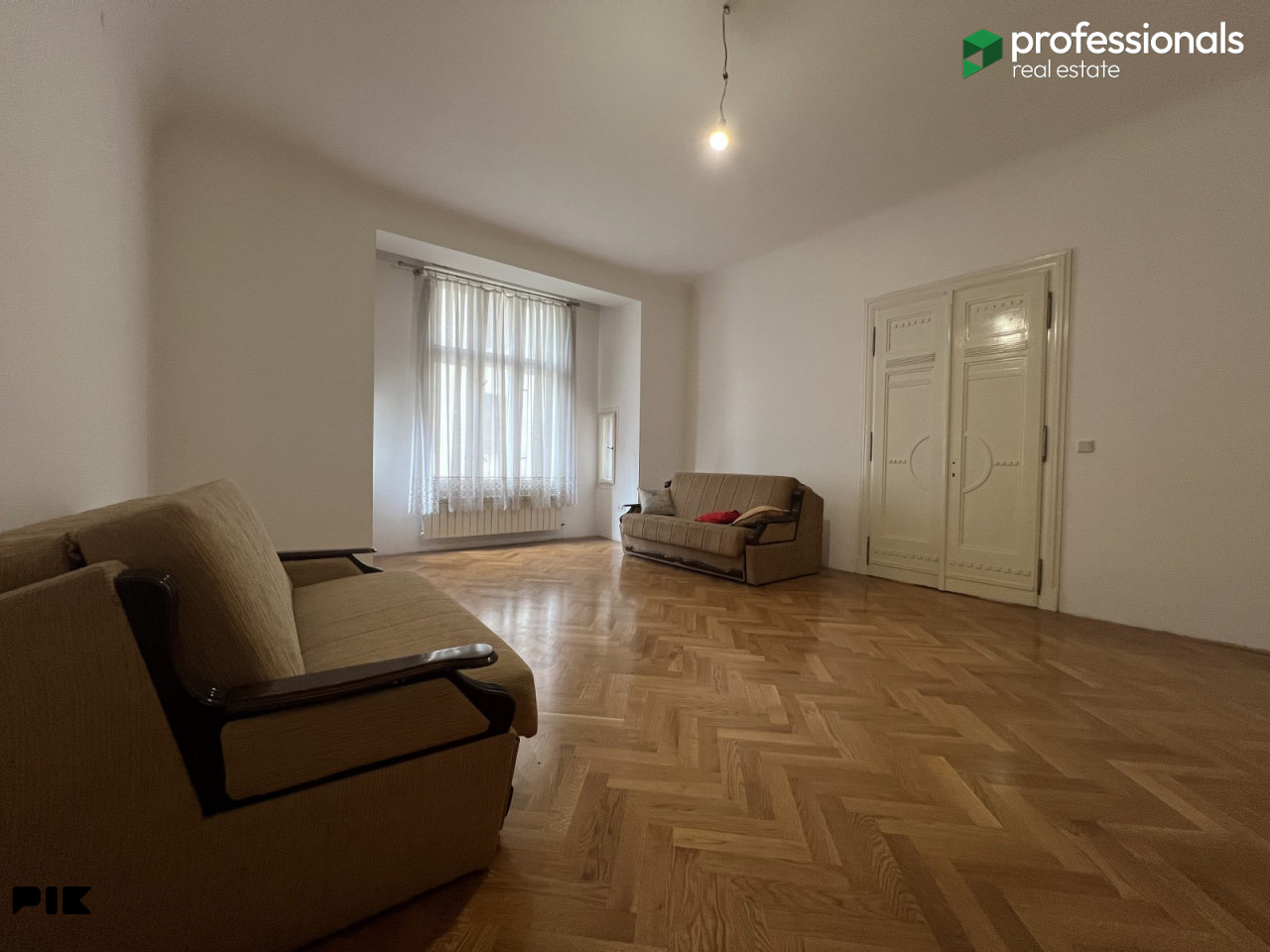 Renoviran stan Marijin Dvor Centar Sarajevo 10