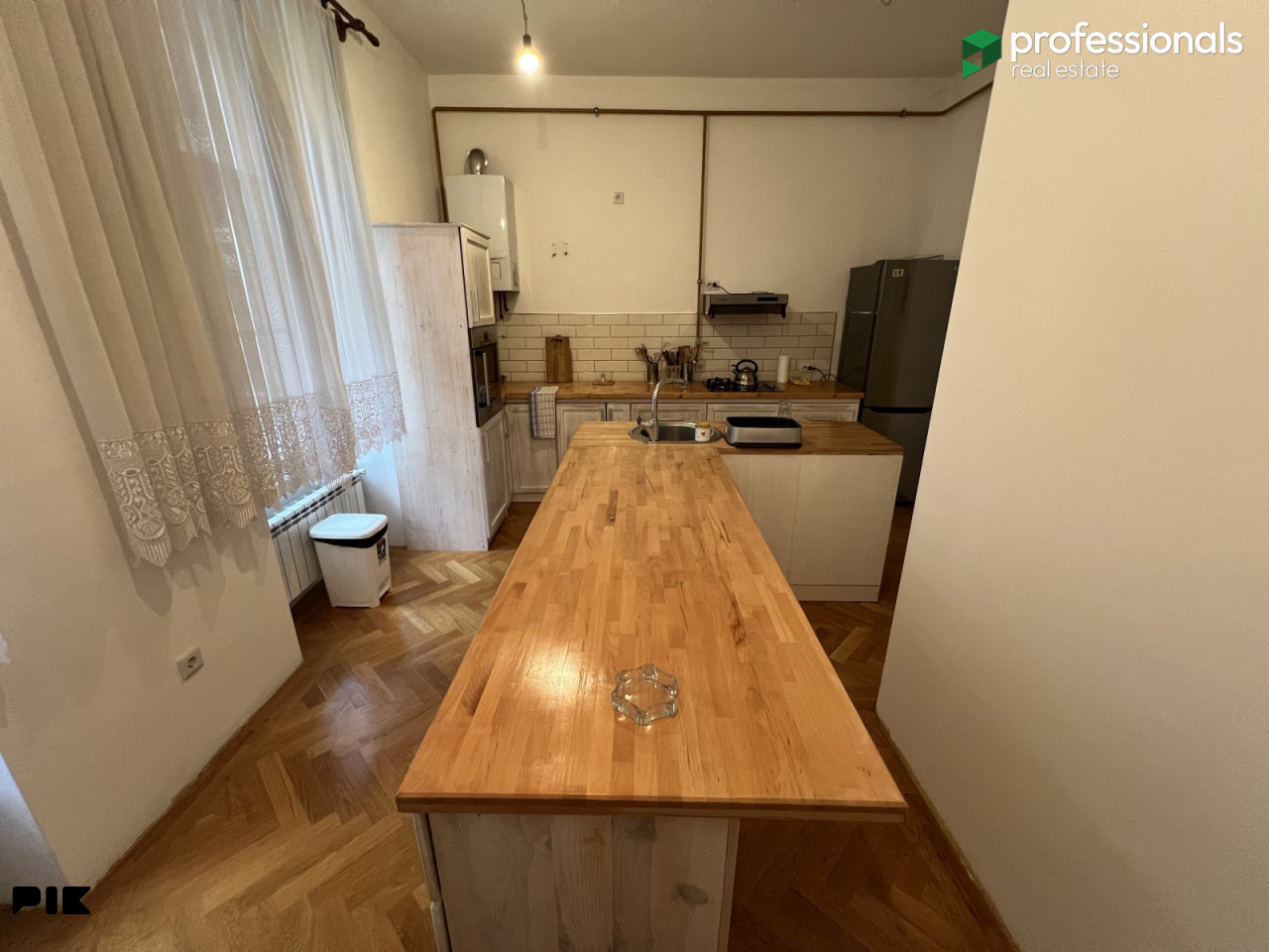 Renoviran stan Marijin Dvor Centar Sarajevo 15