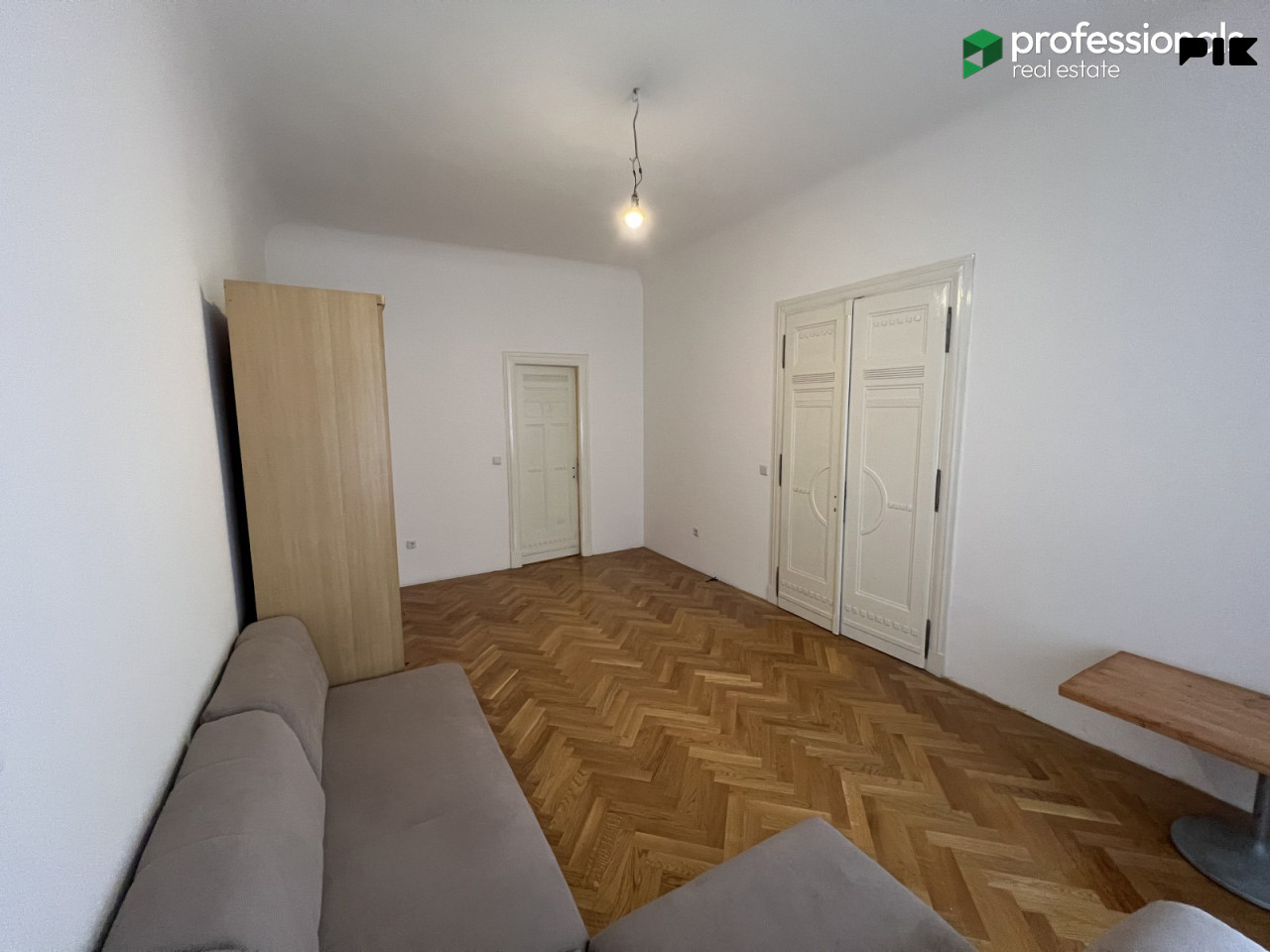 Renoviran stan Marijin Dvor Centar Sarajevo 20