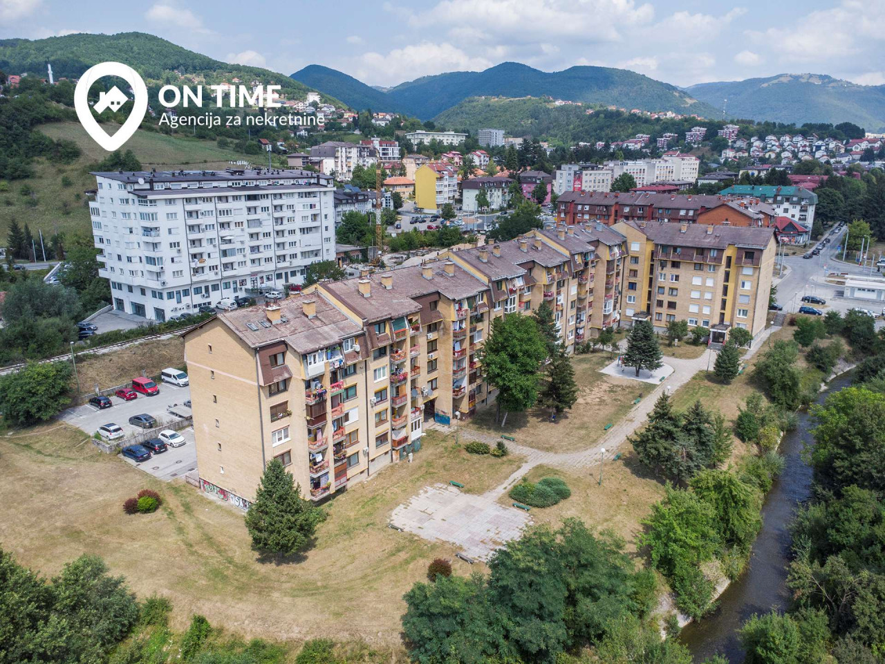 ON TIME prodaje: Renoviran trosoban stan Sarajevo Vogošća photo 5