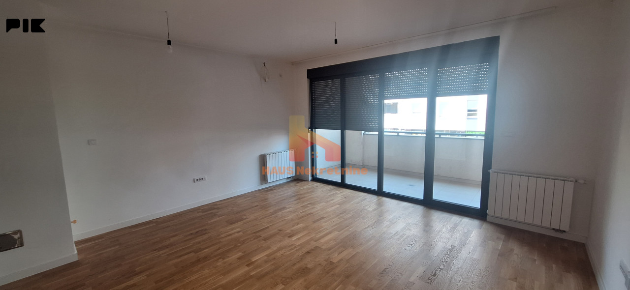 Stan Banja Luka 92m2 - NENAMJEŠTEN